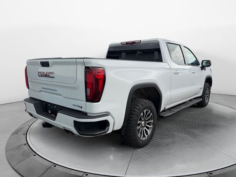 Used 2023 GMC Sierra 1500 AT4 w/ Technology Package AWD/4WD image 5