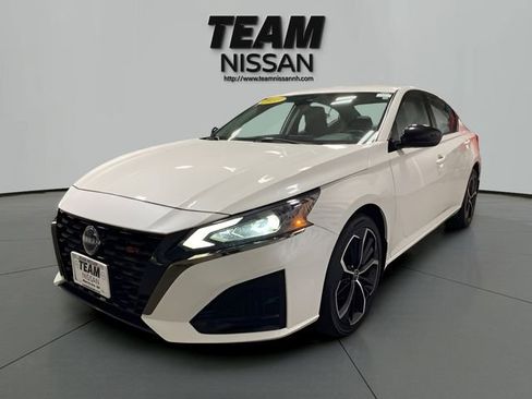 Certified 2023 Nissan Altima 2.5 SR AWD/4WD image 3