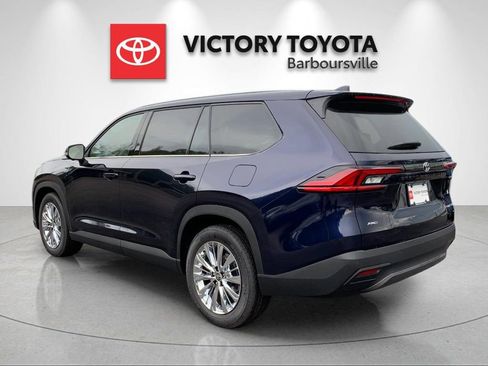 New 2026 Toyota Grand Highlander AWD image 3