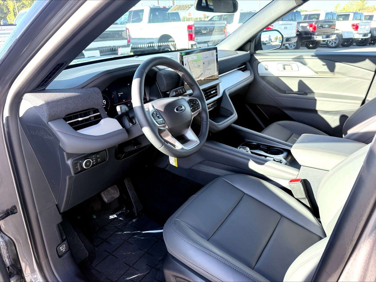 New 2027 Ford Explorer Active w/ Active Comfort Package AWD/4WD image 8