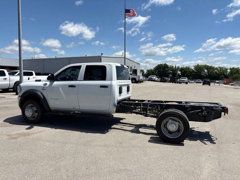 Used 2022 RAM 5500 Tradesman w/ Chrome Appearance Group AWD/4WD image 17
