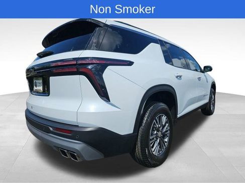 New 2026 Chevrolet Traverse LT w/ Driver Confidence Package image 5