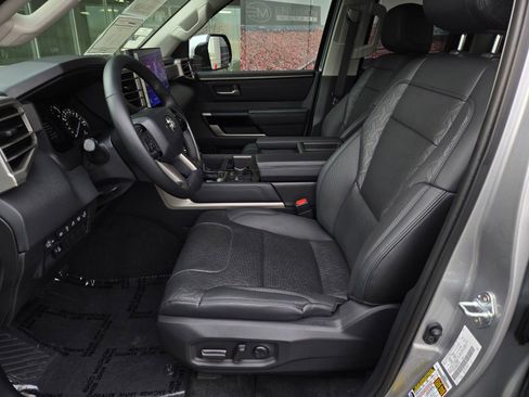 Used 2023 Toyota Tundra Limited image 16