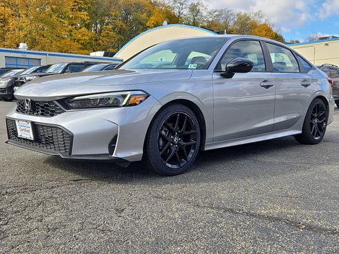 Certified 2025 Honda Civic Sport image 3