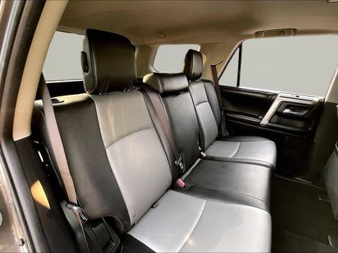 Used 2017 Toyota 4Runner SR5 Premium RWD image 17