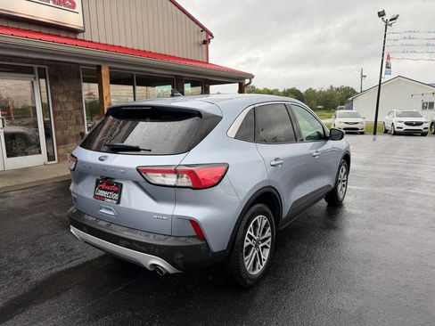 Used 2022 Ford Escape SEL w/ Technology Package image 4