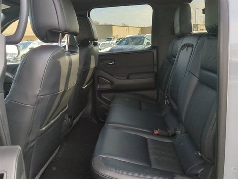 Used 2022 Nissan Frontier Pro-X w/ Pro-X Premium Package image 13