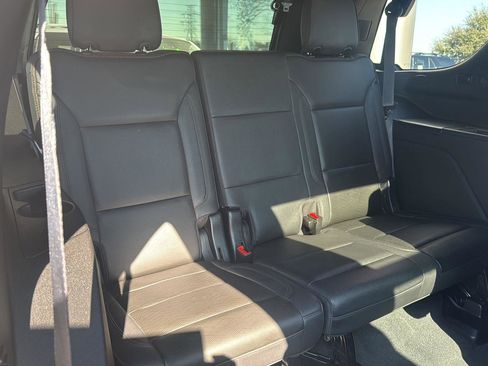 Used 2024 Chevrolet Tahoe High Country w/ Advanced Technology Package image 25