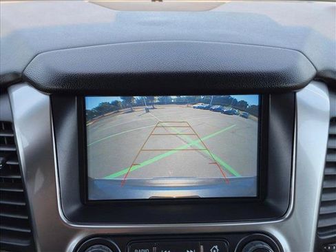 Used 2020 Chevrolet Suburban Premier RWD image 14