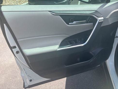 Used 2022 Toyota RAV4 XLE Premium AWD/4WD image 2
