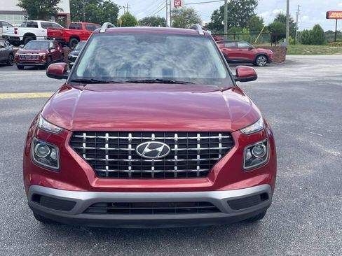 Used 2024 Hyundai Venue SEL FWD image 8