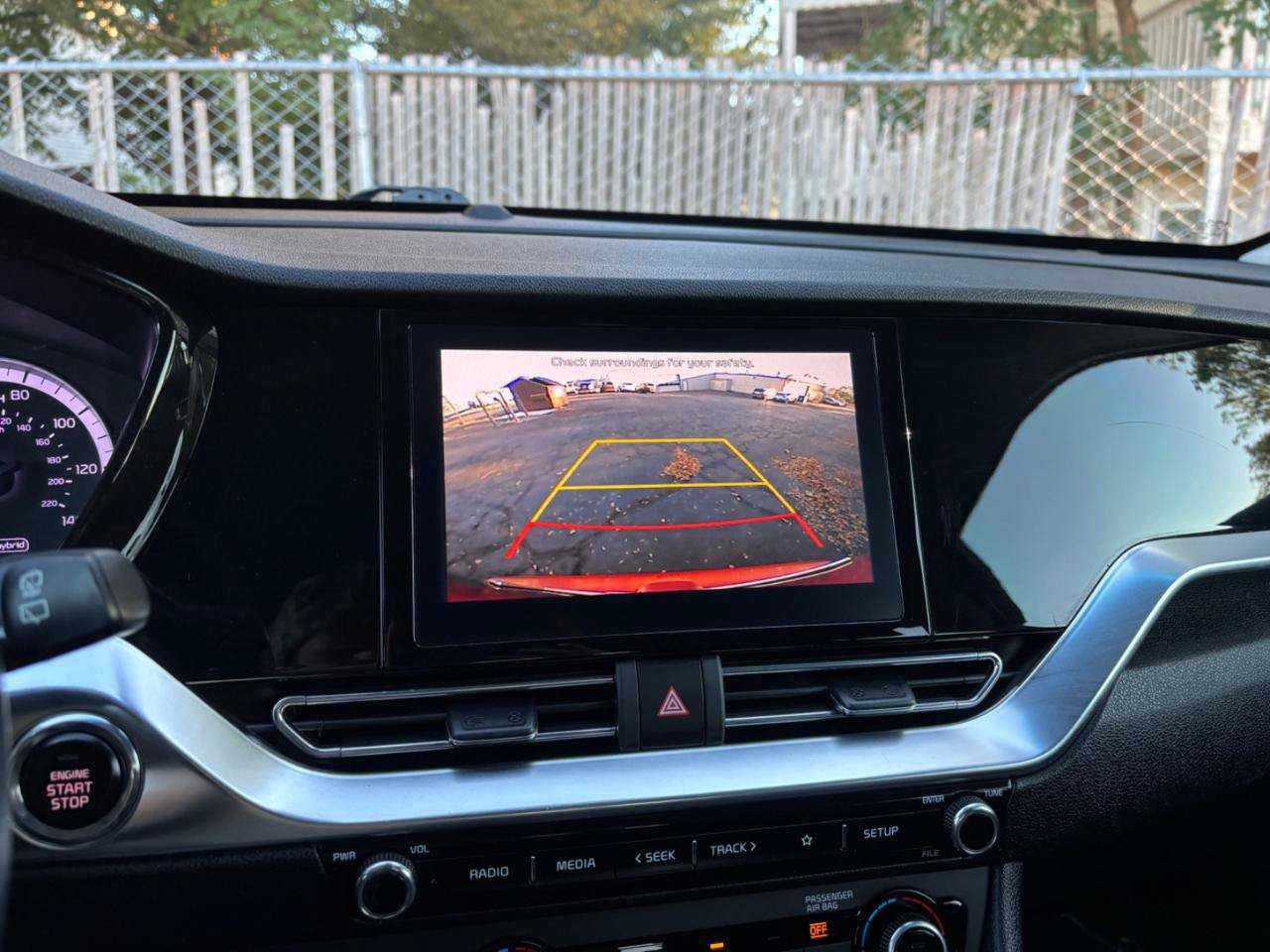 Used 2022 Kia Niro LXS FWD image 13