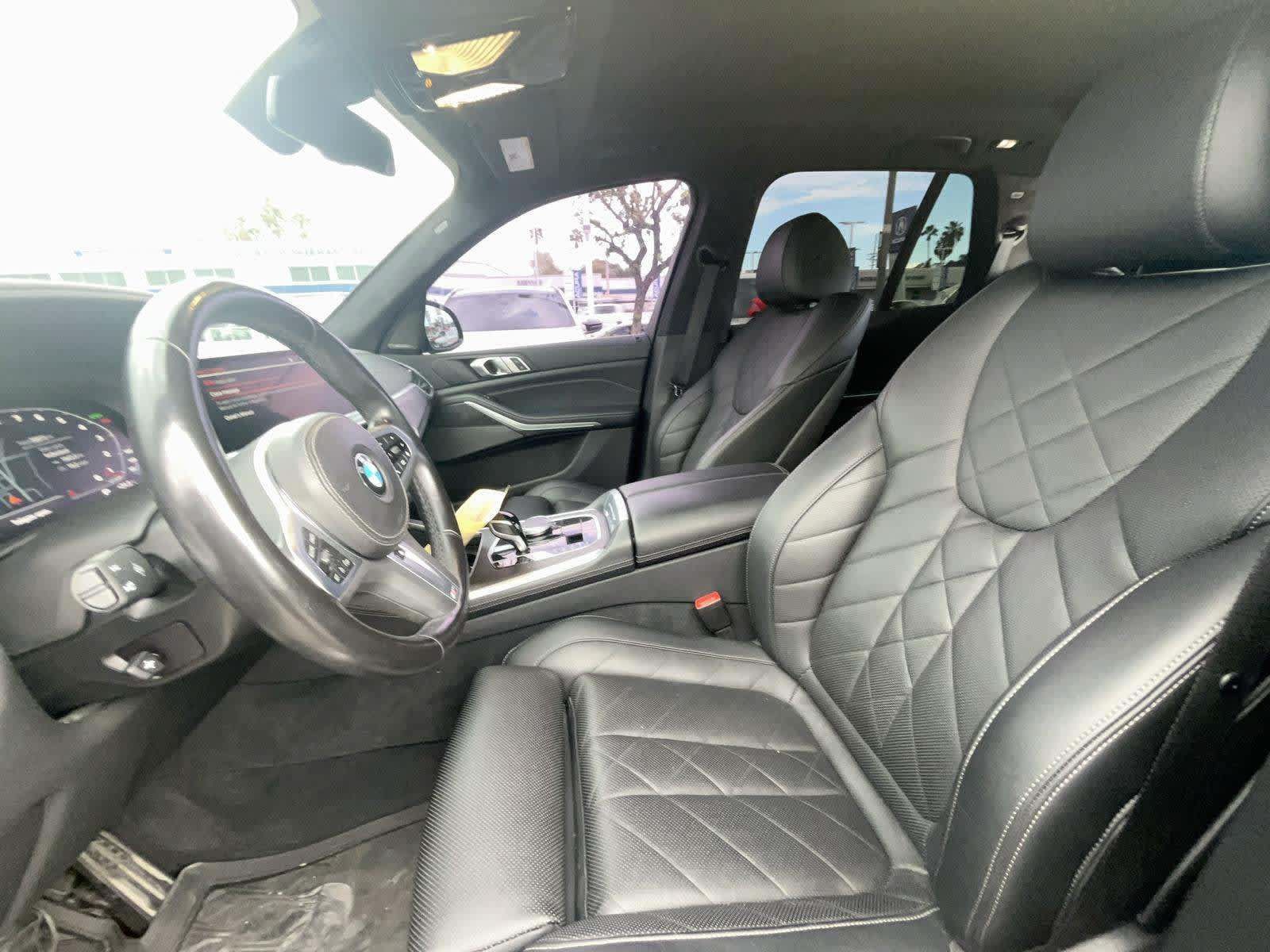 Used 2023 BMW X5 sDrive40i w/ M Sport Package RWD image 2
