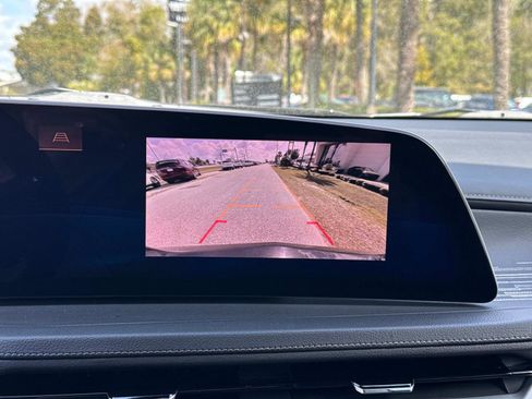 Used 2024 Cadillac XT4 Premium Luxury image 20