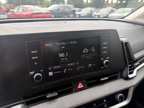 Used 2025 Kia Sportage LX FWD image 20