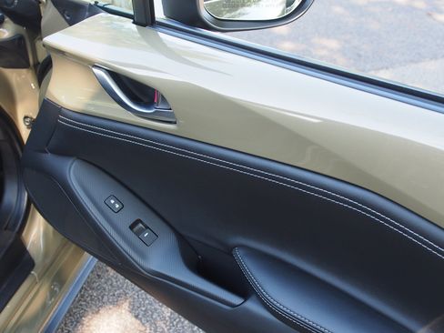 Used 2024 MAZDA MX-5 Miata RF Grand Touring RWD image 13
