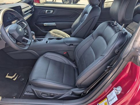 Used 2025 Ford Mustang GT Premium RWD image 11