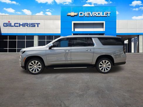 New 2026 Chevrolet Suburban Premier w/ Sun And Tow Package RWD image 5