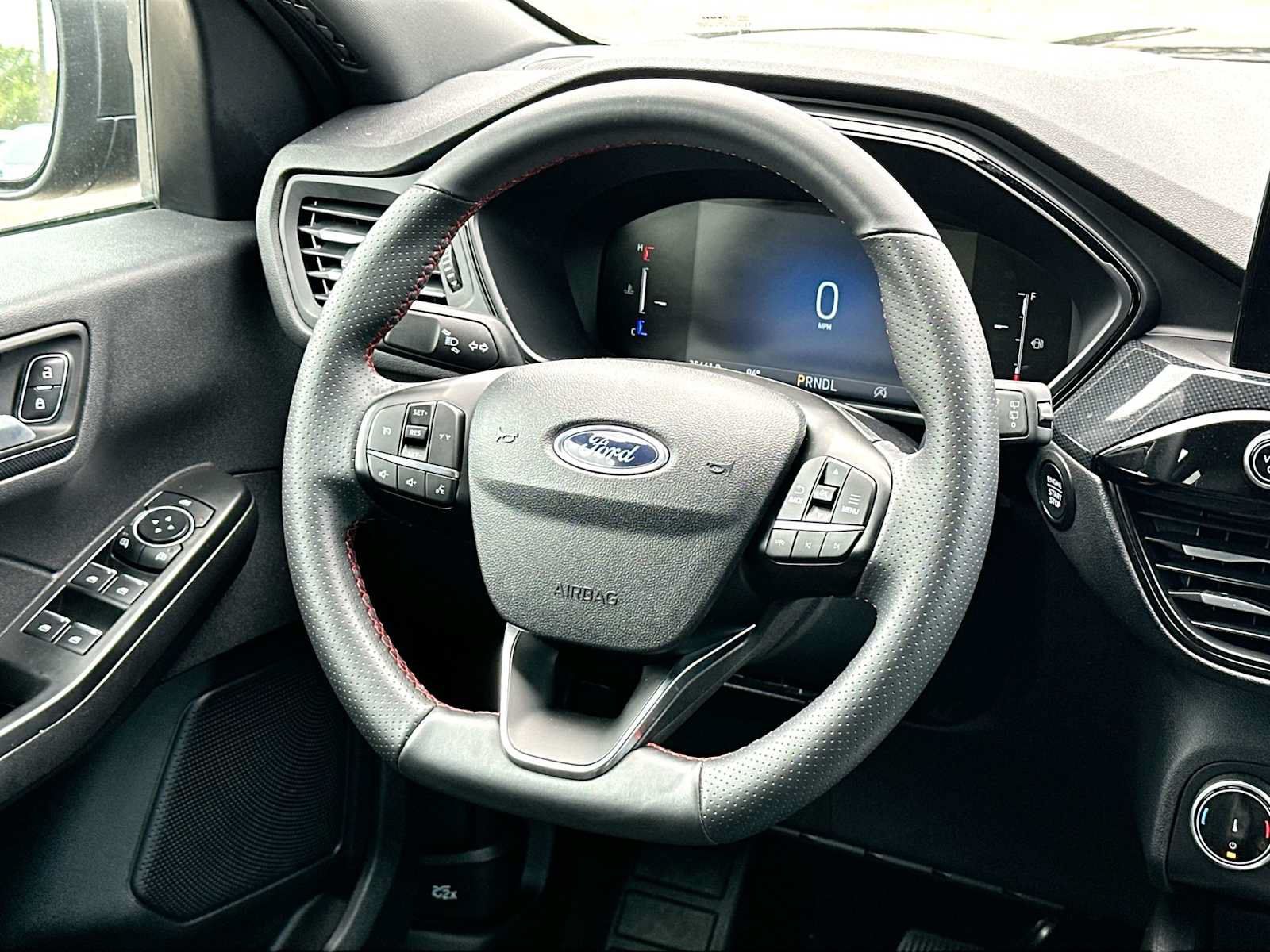 Used 2025 Ford Escape ST-Line AWD/4WD image 27