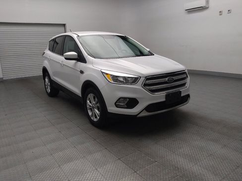 Used 2019 Ford Escape SE FWD image 13