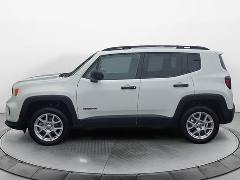 Used 2021 Jeep Renegade Sport w/ Sport Appearance Group AWD/4WD image 2