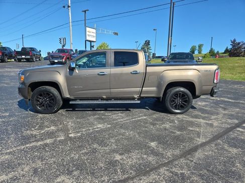 Used 2015 GMC Canyon SLT w/ LPO, Gearon Bar Package AWD/4WD image 7