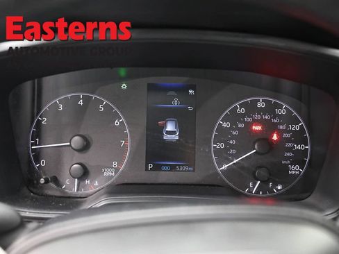 Used 2024 Toyota Corolla Cross L AWD/4WD image 17