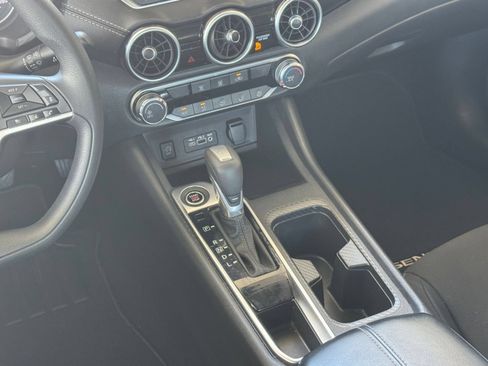 Used 2025 Nissan Sentra SV FWD image 35