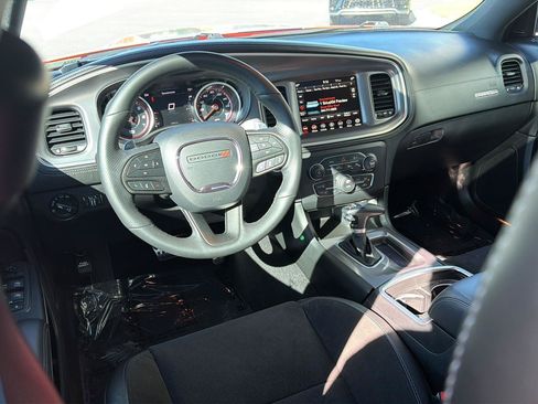 Used 2022 Dodge Charger R/T w/ Plus Group RWD image 19