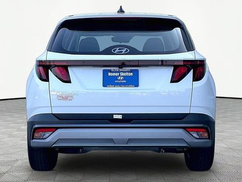 Certified 2026 Hyundai Tucson SE FWD image 5