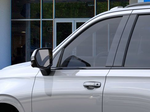 New 2026 Chevrolet Tahoe RST w/ Comfort Package AWD/4WD image 14