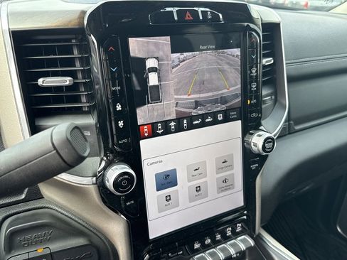 Used 2024 RAM 3500 Laramie image 21