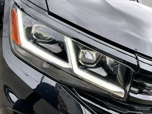 Used 2022 Volkswagen Atlas SEL Premium AWD/4WD image 30