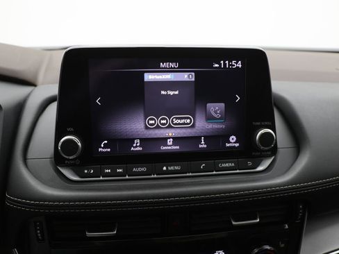 Used 2023 Nissan Rogue SV w/ SV Premium Package image 23