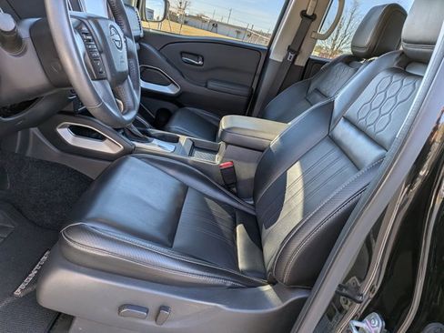 Certified 2024 Nissan Frontier SL w/ Technology Package image 14