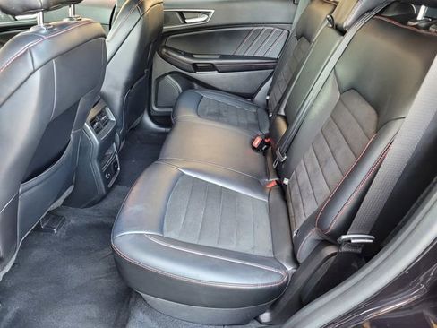 Used 2022 Ford Edge ST-Line image 18