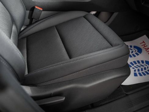 New 2026 Chevrolet Equinox LT w/ Convenience Package II image 34