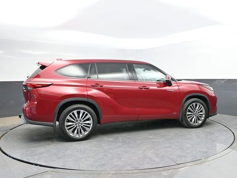Used 2021 Toyota Highlander Platinum AWD/4WD image 8