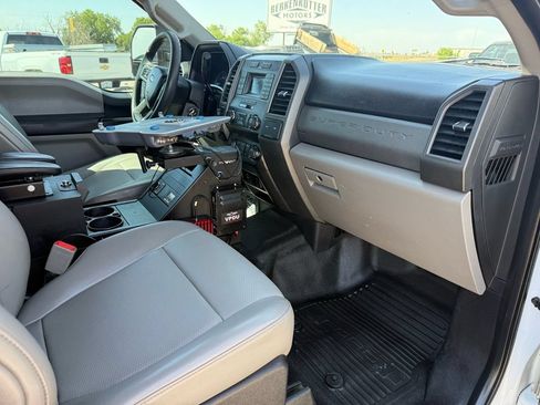 Used 2019 Ford F250 XL w/ Power Equipment Group AWD/4WD image 16