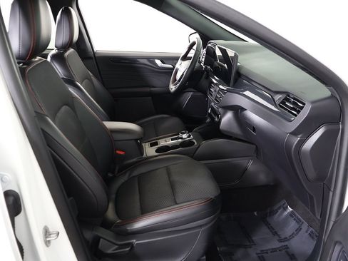 Used 2024 Ford Escape ST-Line Select w/ Tech Pack #1 image 31