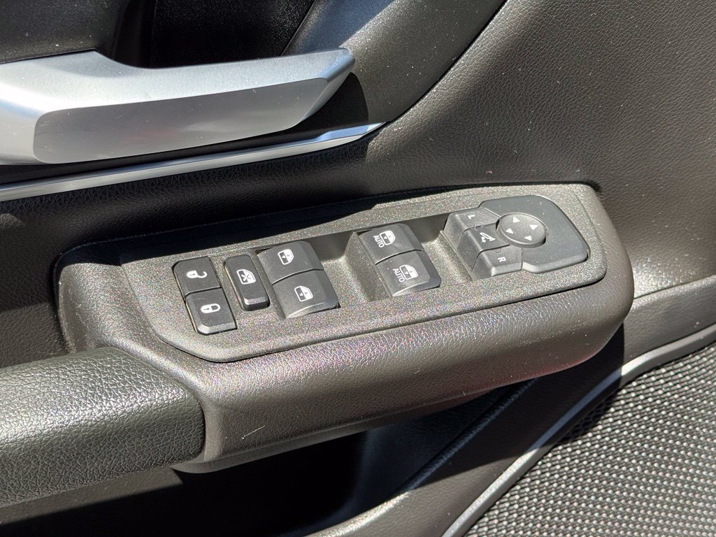 Used 2025 RAM 1500 Big Horn AWD/4WD image 31