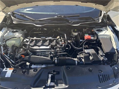 Used 2018 Honda Civic Touring image 13