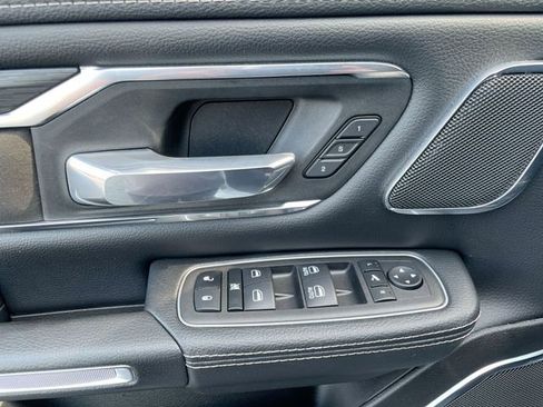 Used 2024 RAM 1500 Laramie image 12