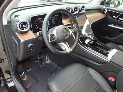 Certified 2025 Mercedes-Benz GLC 300 4MATIC image 14