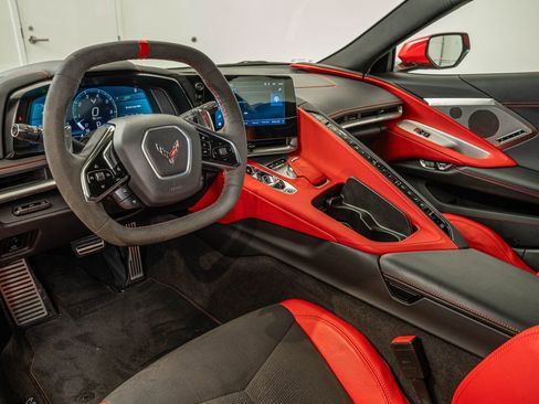 Used 2024 Chevrolet Corvette Stingray Preferred Cpe image 41