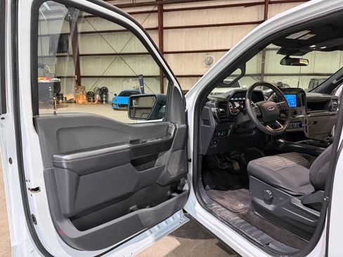 Used 2022 Ford F150 XL w/ STX Appearance Package RWD image 12