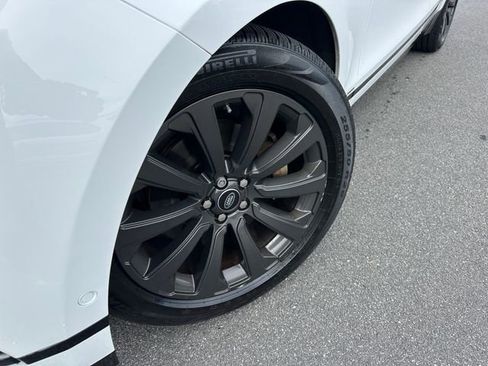 Used 2019 Land Rover Range Rover Velar R-Dynamic SE image 10