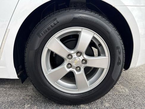 Used 2016 Chevrolet Cruze LT FWD image 39