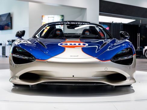 New 2024 McLaren 750S Spider RWD image 14