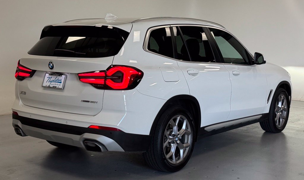 Used 2023 BMW X3 xDrive30i AWD/4WD image 3
